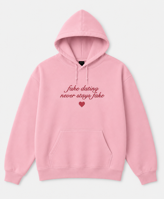 T-shirt & sweat brodé « Fake Dating Never Stays Fake » – Cadeau lectrice BookTok