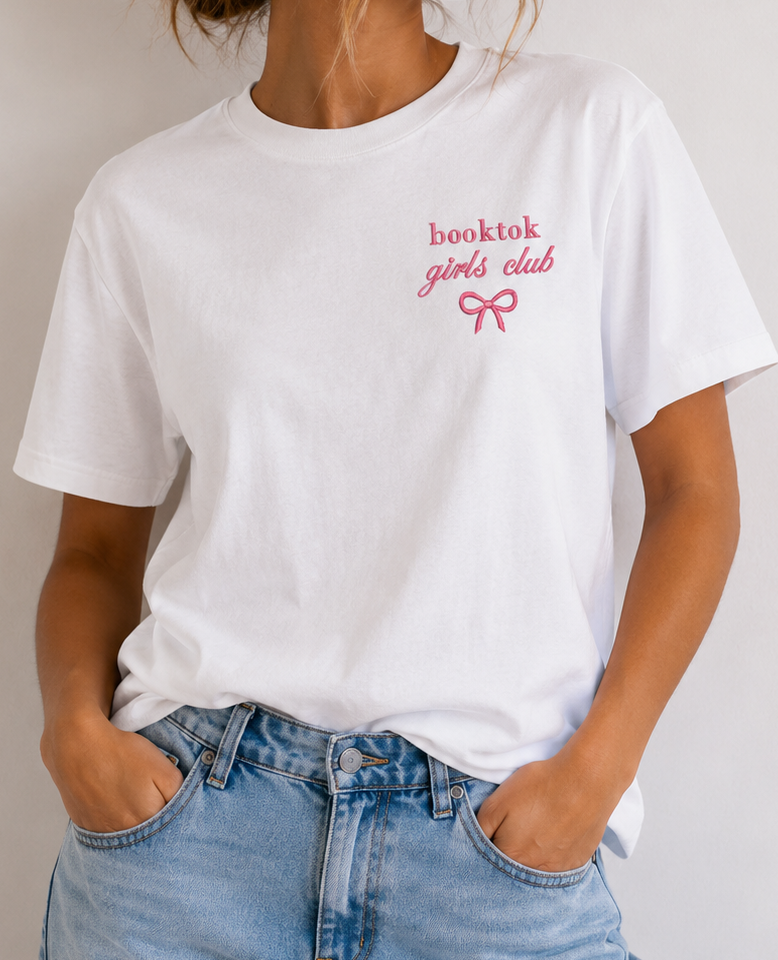 T-shirt / sweat brodé « Booktok Girls Club » – Cadeau lectrice & communauté romance