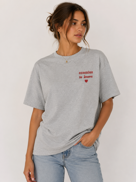 T-shirt / sweatshirt brodé « Enemies to Lovers » – Cadeau lectrice BookTok & romance