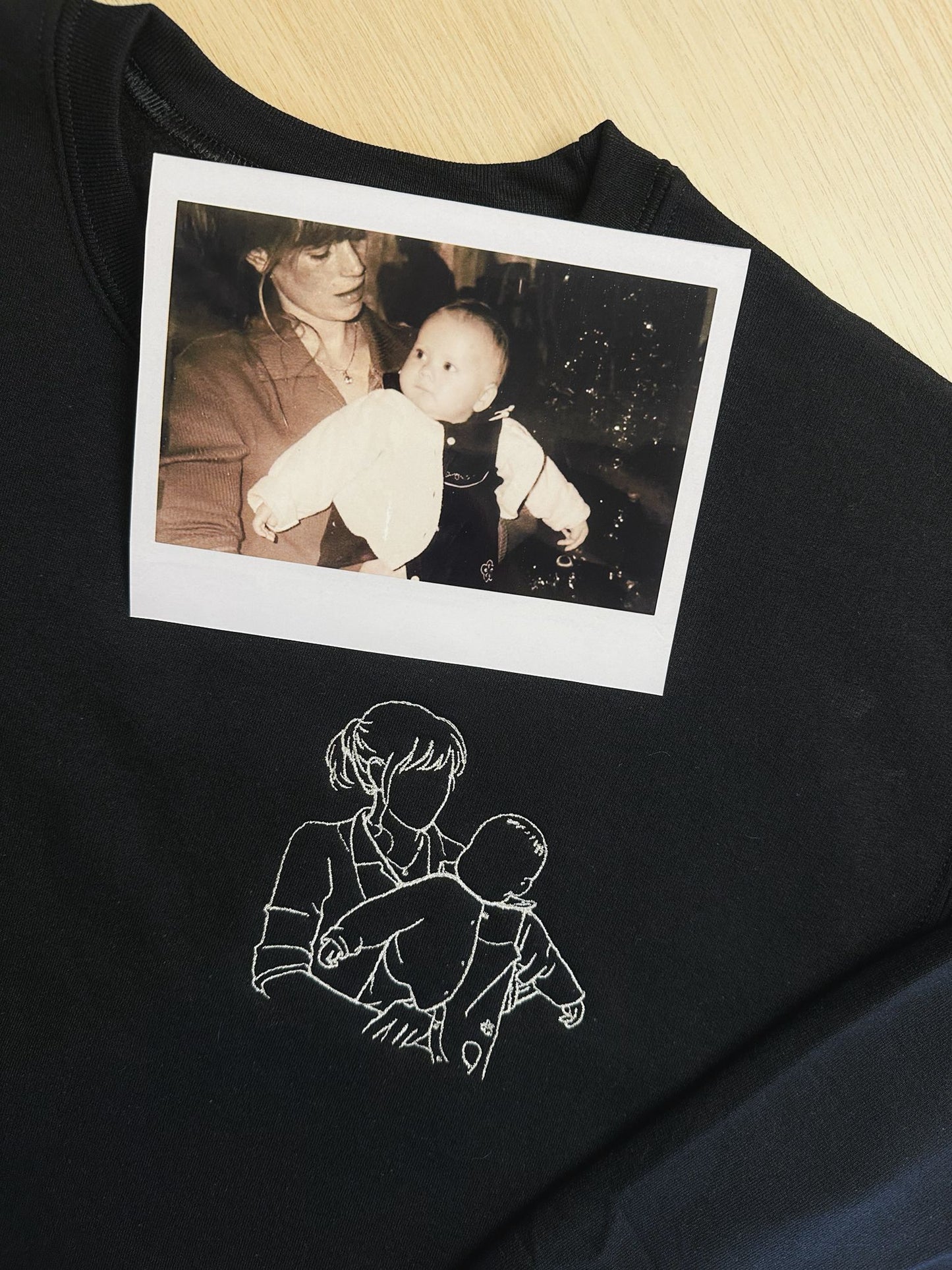 T-shirt / sweatshirt brodé photo couple et famille line art
